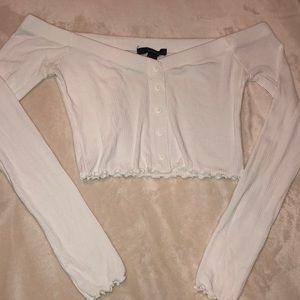 White long sleeve crop top